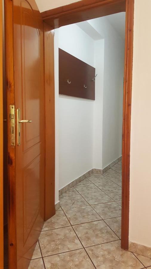 Vita Apartment - Spacious Garden And Balcony 5 Min To Beach & Center Ксамил Экстерьер фото