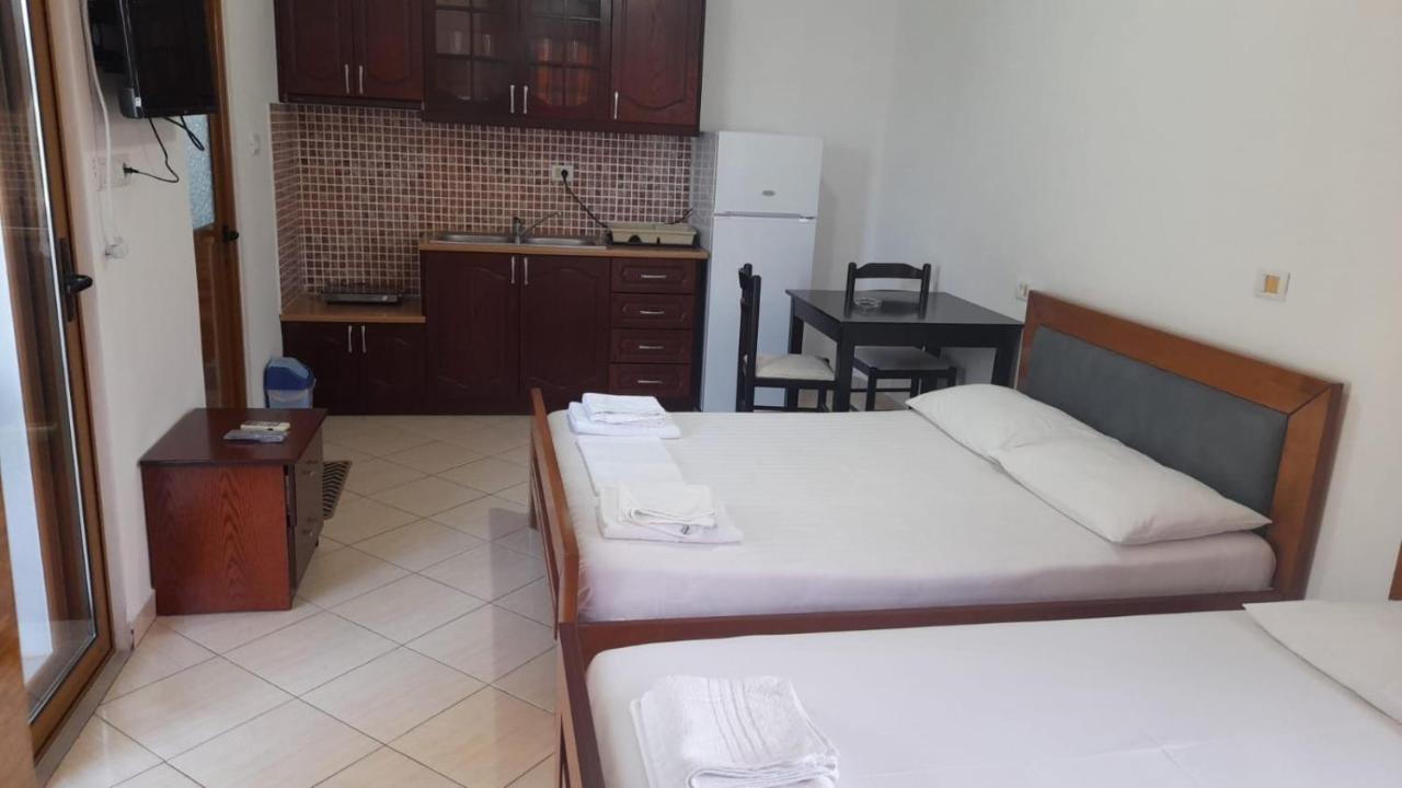 Vita Apartment - Spacious Garden And Balcony 5 Min To Beach & Center Ксамил Экстерьер фото