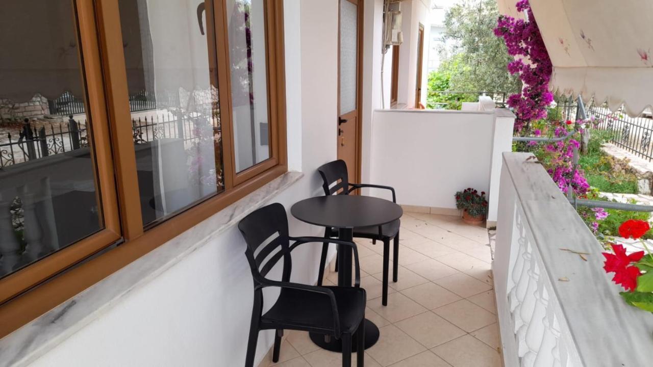 Vita Apartment - Spacious Garden And Balcony 5 Min To Beach & Center Ксамил Экстерьер фото
