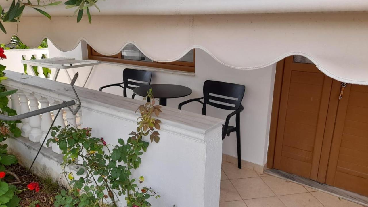 Vita Apartment - Spacious Garden And Balcony 5 Min To Beach & Center Ксамил Экстерьер фото