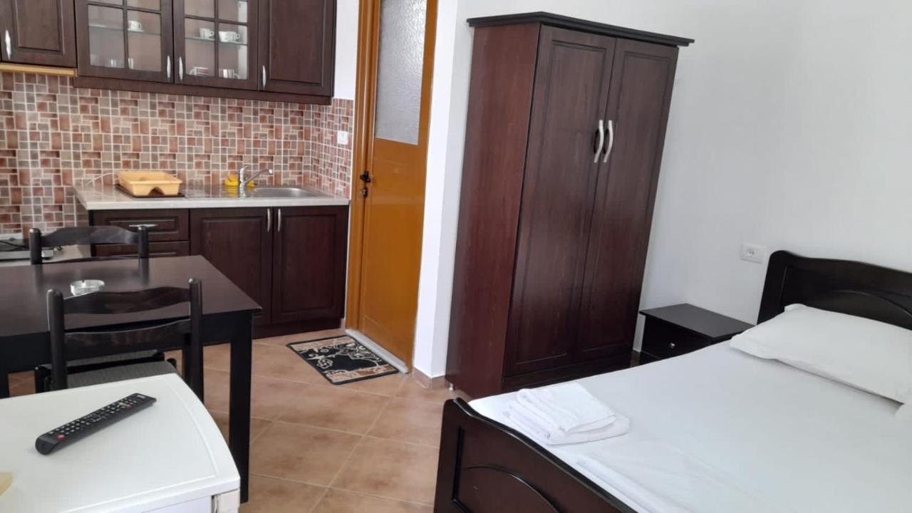 Vita Apartment - Spacious Garden And Balcony 5 Min To Beach & Center Ксамил Экстерьер фото