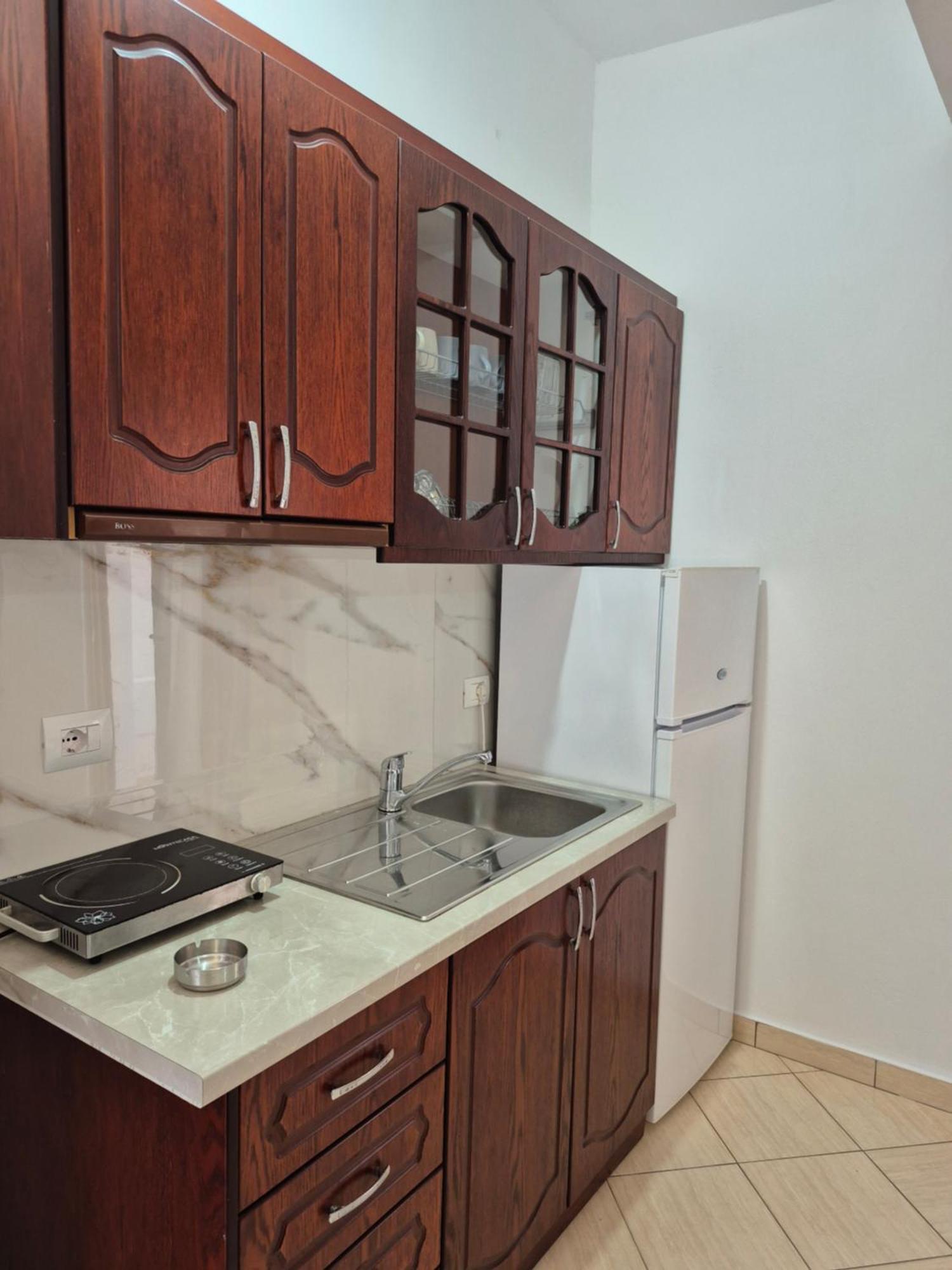 Vita Apartment - Spacious Garden And Balcony 5 Min To Beach & Center Ксамил Экстерьер фото