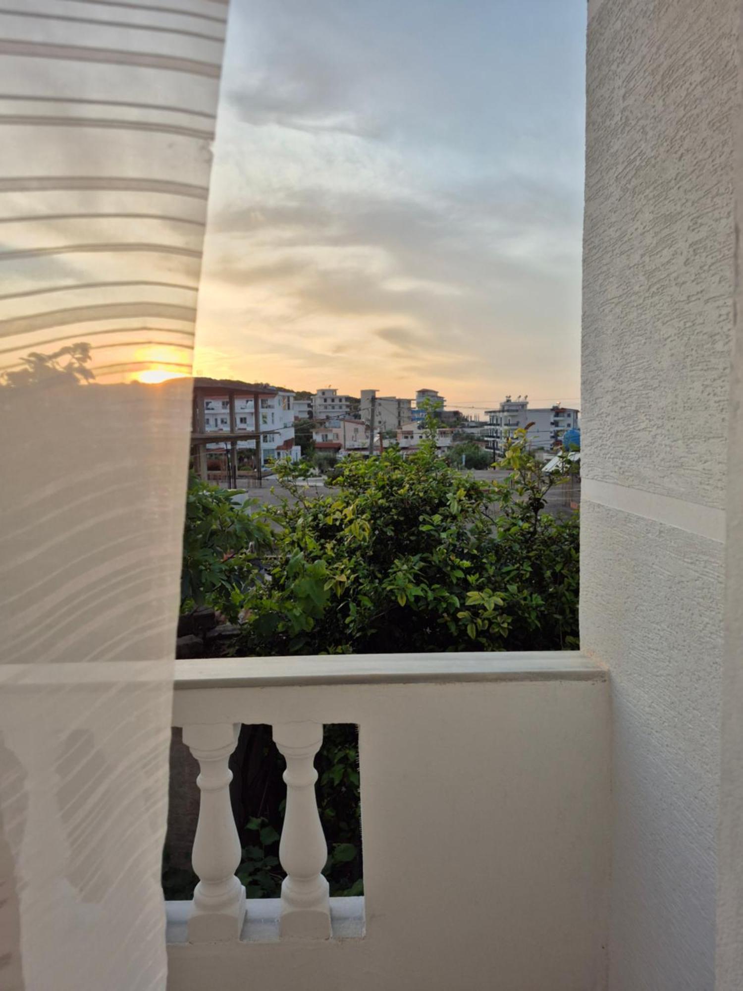 Vita Apartment - Spacious Garden And Balcony 5 Min To Beach & Center Ксамил Экстерьер фото