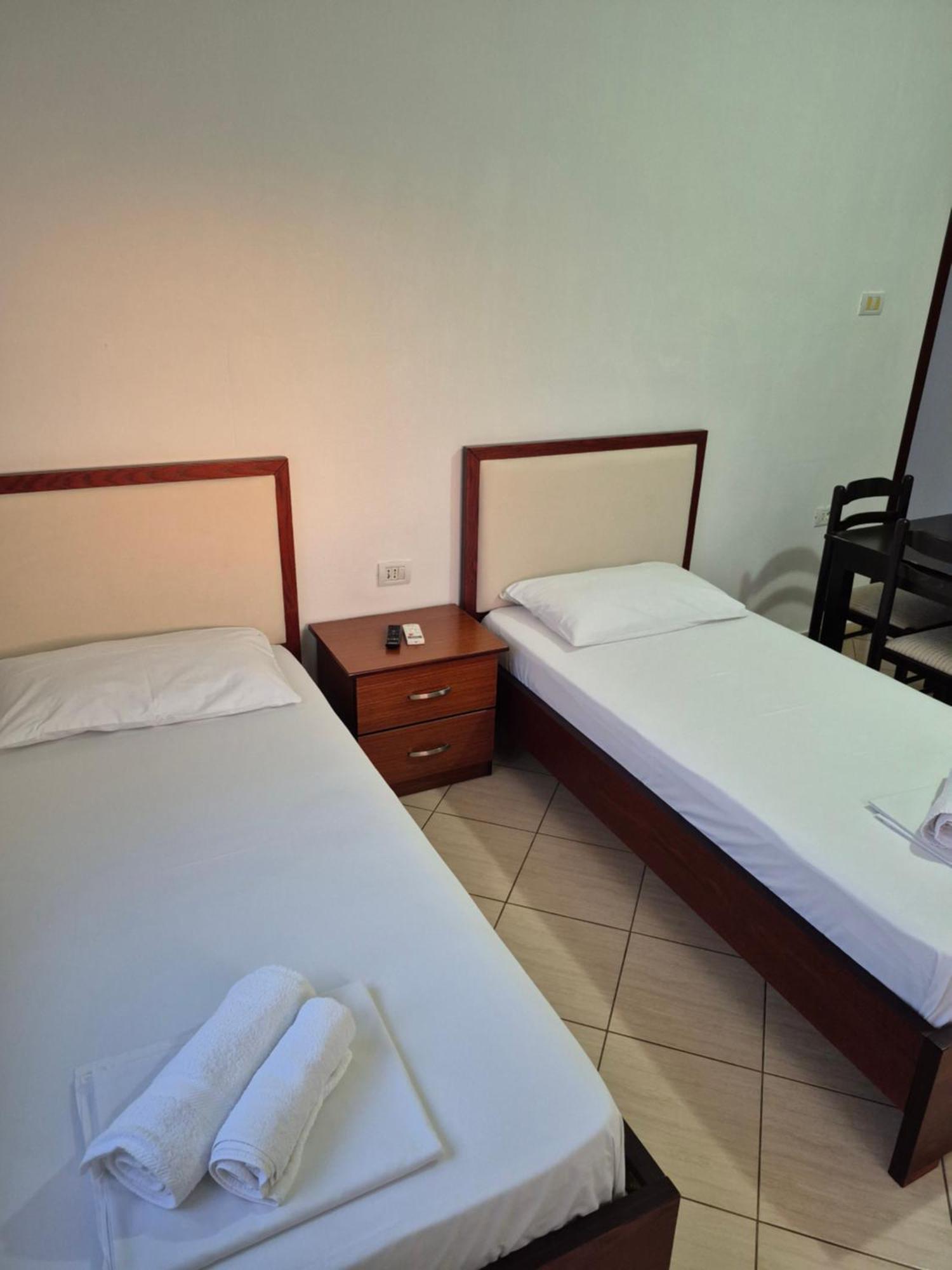 Vita Apartment - Spacious Garden And Balcony 5 Min To Beach & Center Ксамил Экстерьер фото