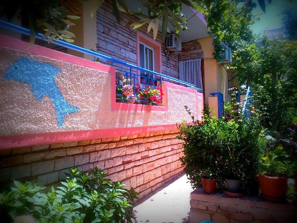 Vita Apartment - Spacious Garden And Balcony 5 Min To Beach & Center Ксамил Экстерьер фото